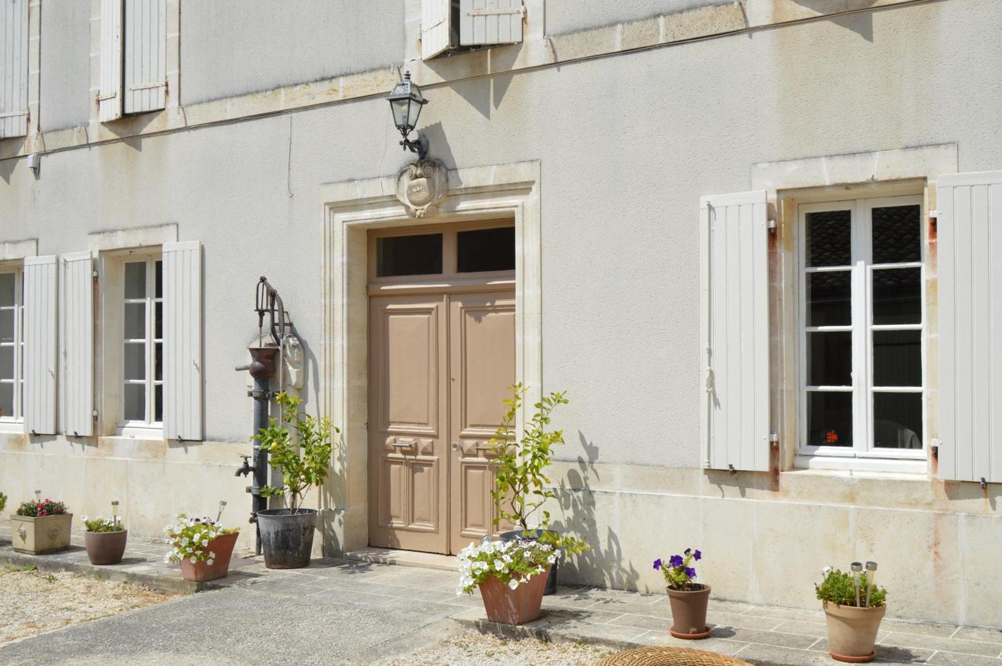 La Vieille Distillerie Le Tâtre Exteriér fotografie